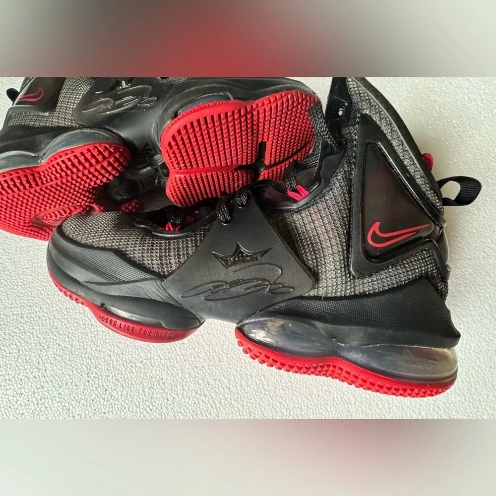 Nike Kid's Big Boy's Lebron 19 Basketball Shoe Black/Red